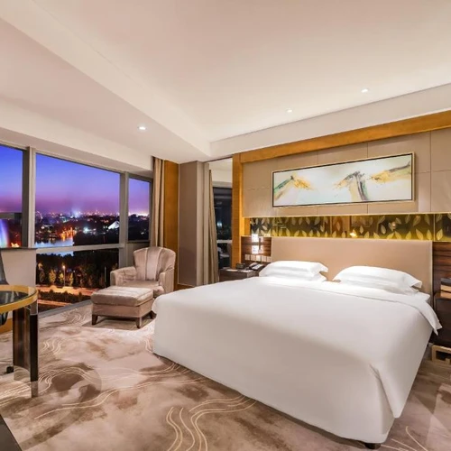 Beijing Renwei Hotel deluxe king room