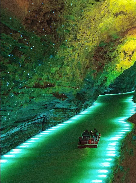 Huanglong Cave