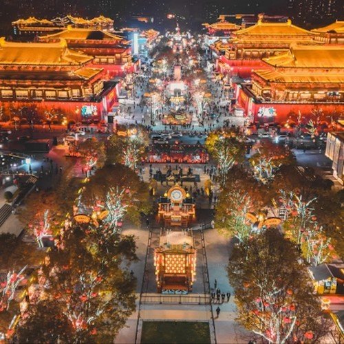Great Tang All Day Mall at night