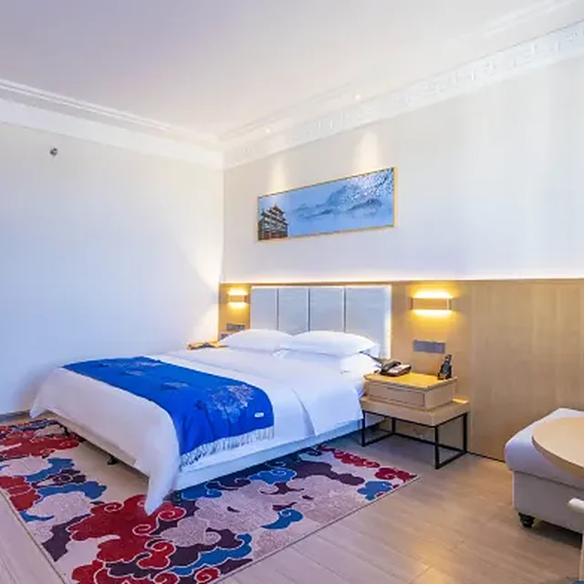 Lijiang International Hotel deluxe room