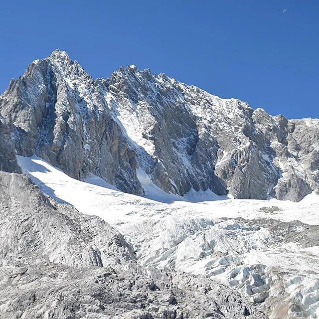 Jade Dragon Snow Mountain